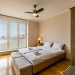 Le Blue, With Sea View 斯普利特