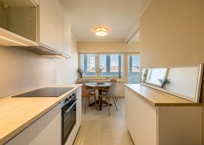Le Blue, With Sea View سبليت