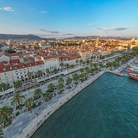 Apartamento Le Blue, With Sea View Split