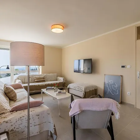 Apartamento Le Blue, With Sea View